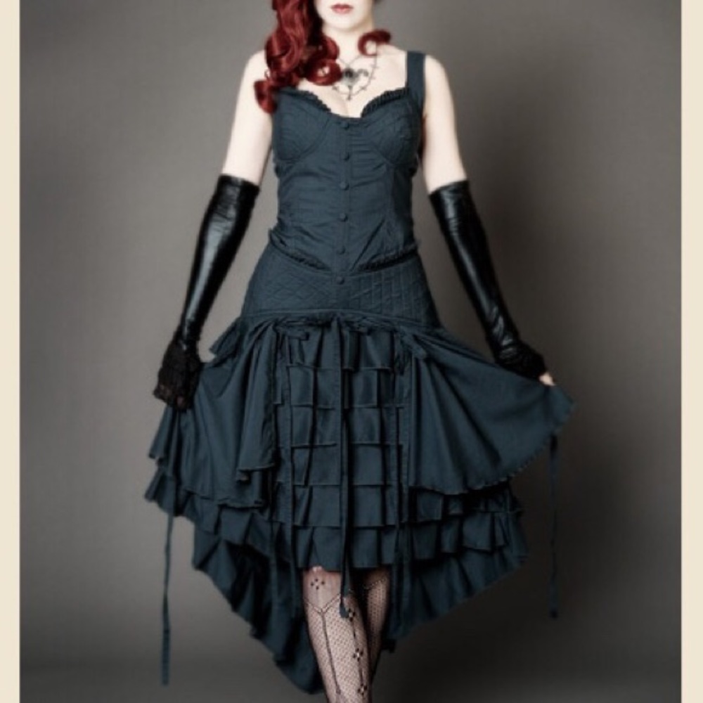 Alice en Splendeur Dément Dress by Heavy Red